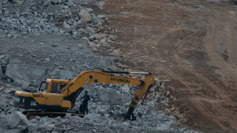 Understanding the Main Parts of an Excavator