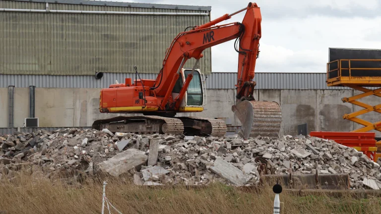 How to Avoid Mistakes When Picking Salvaged Mini Excavator Parts