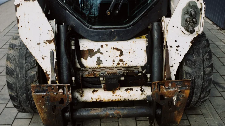 How to Choose the Right Bobcat Excavator Parts Online