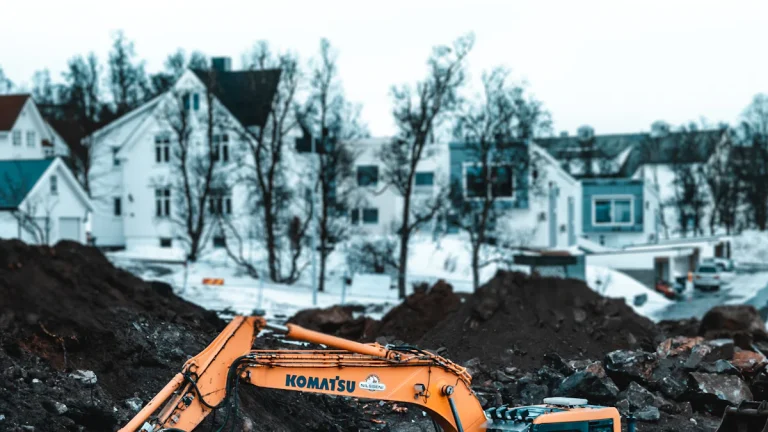 Choosing the Right Excavator Bucket Parts for Your Project
