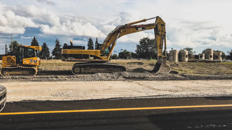 Guide to Essential Replacement Parts for Excavators