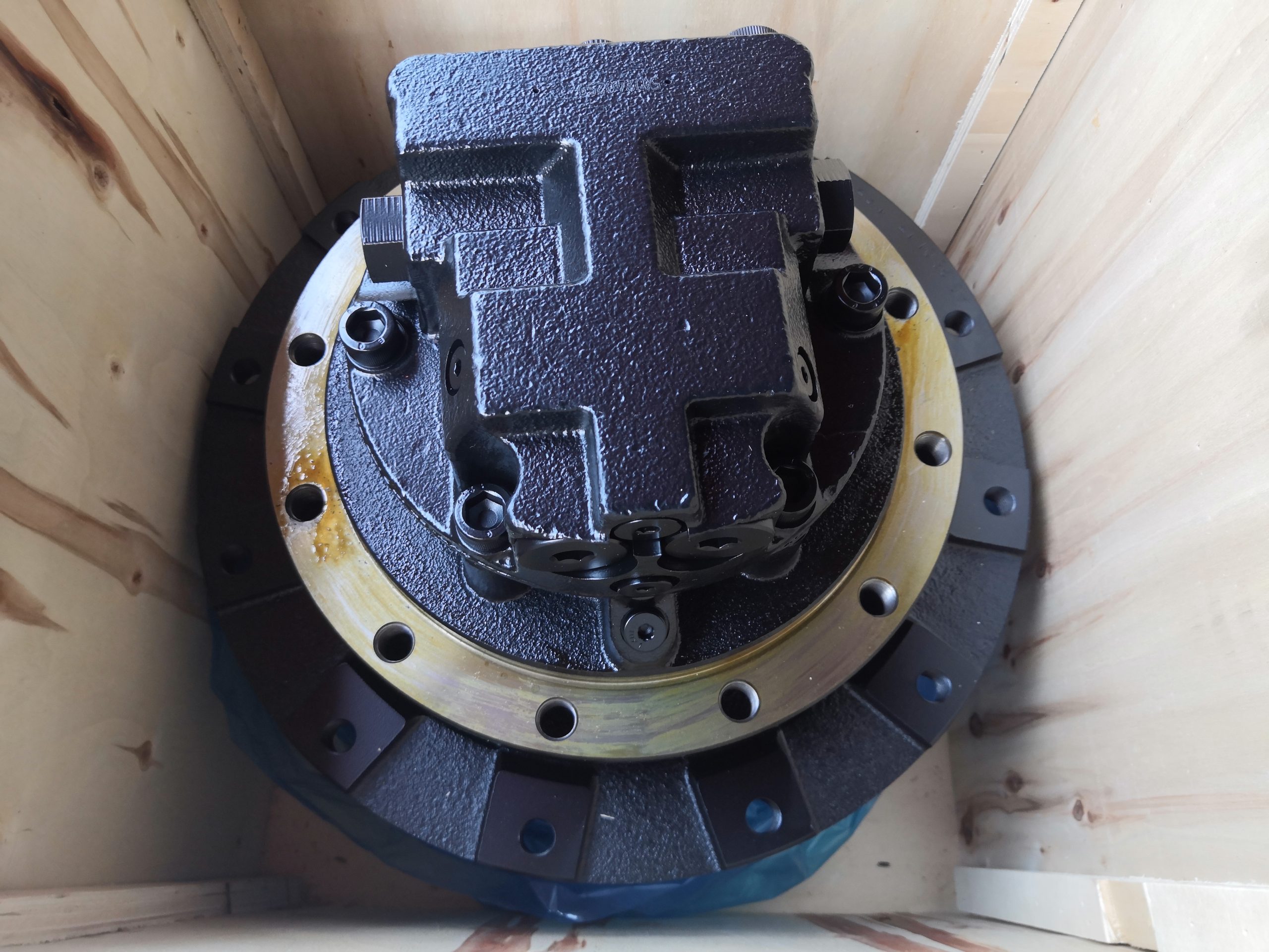 Excavator final drive ZX70 OEM 9224123