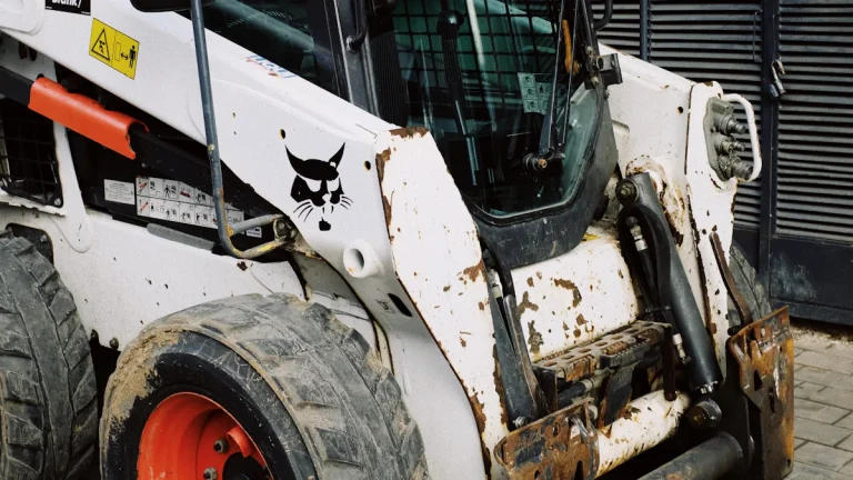 How to Find Mini Excavator Parts Dealers Near You