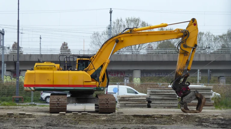 What Makes Up an Excavator Hydraulic System?