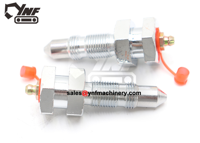 Track adjuster grease nipple YNF16970