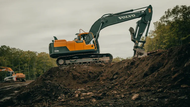 How to Choose the Right Aftermarket Volvo Excavator Cylinder Parts for Your Machine