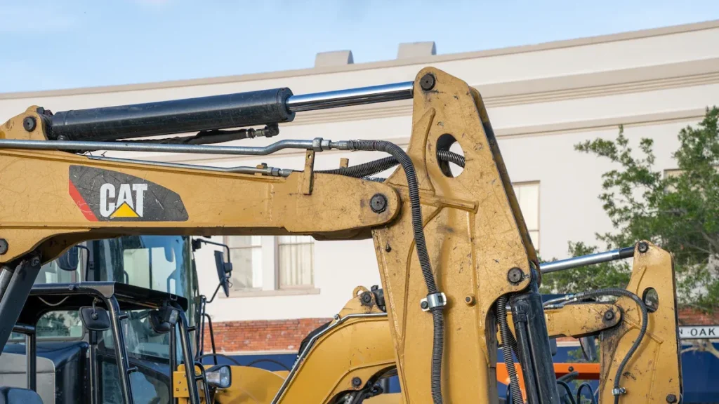 How to Choose the Right CAT Excavator Parts for Your Machine in 2025