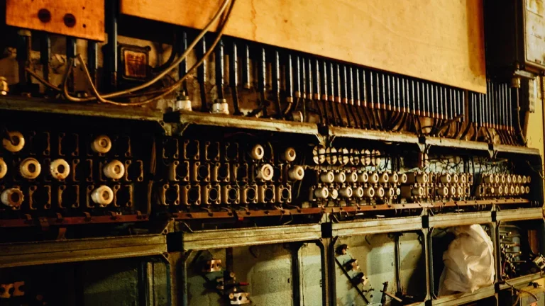 Understanding Excavator Electrical Parts and How They Work