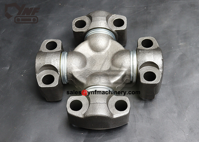 YNF17371 OD152.5 universal joint bearing U-joint
