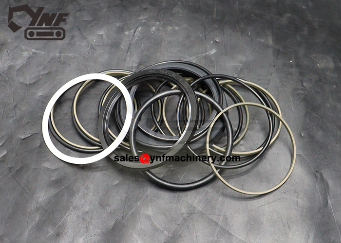 O-rings and gasket seals for center joint