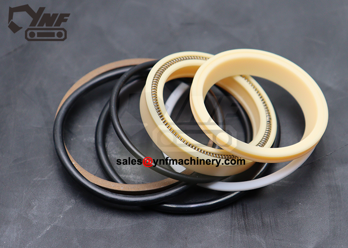 Durable hydraulic seals for BOBCAT 324