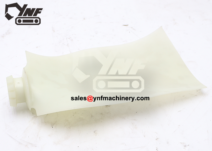 Reverse rotation cooling fan blade