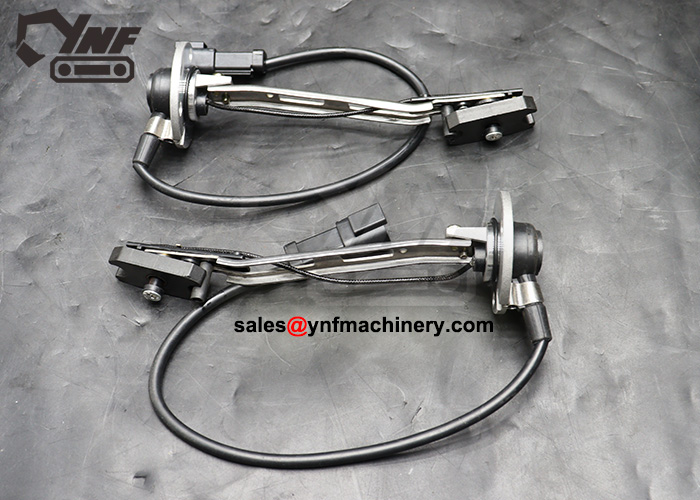 PC200-8 engine oil level sensor