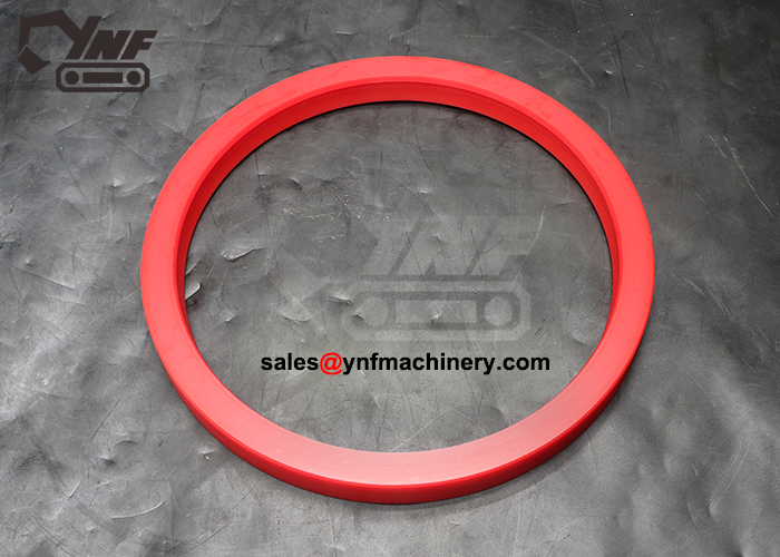 Large diameter hydraulic oil seal