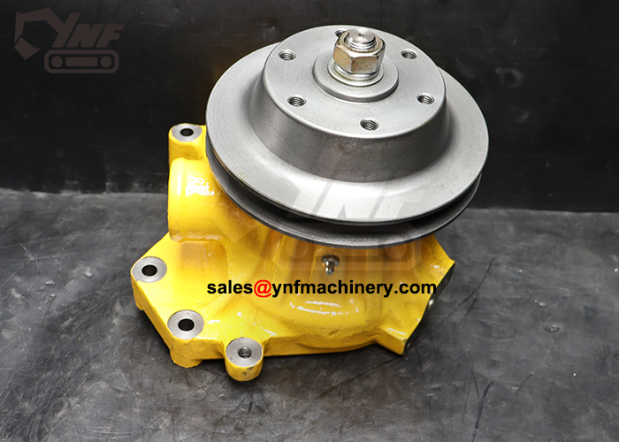 Excavator engine cooling pulley