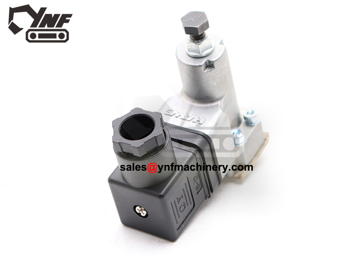 Oil pressure monitoring switch