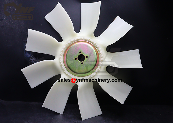 Excavator radiator fan assembly