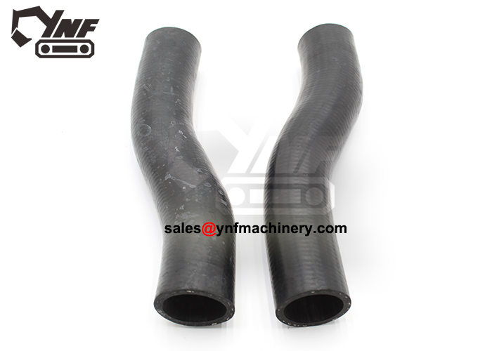 YNF12935 radiator hose
