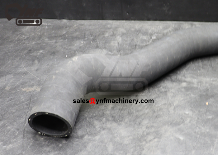 Isuzu 4JJ1 coolant hose