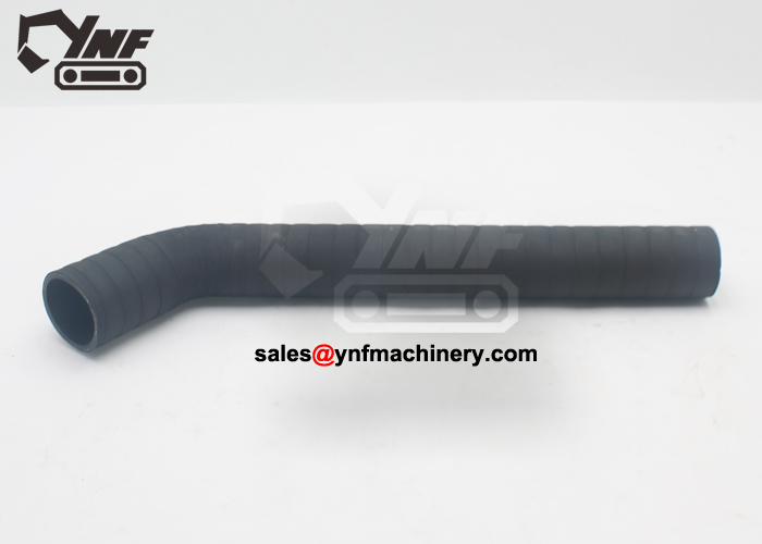 Engine cooling middle hose