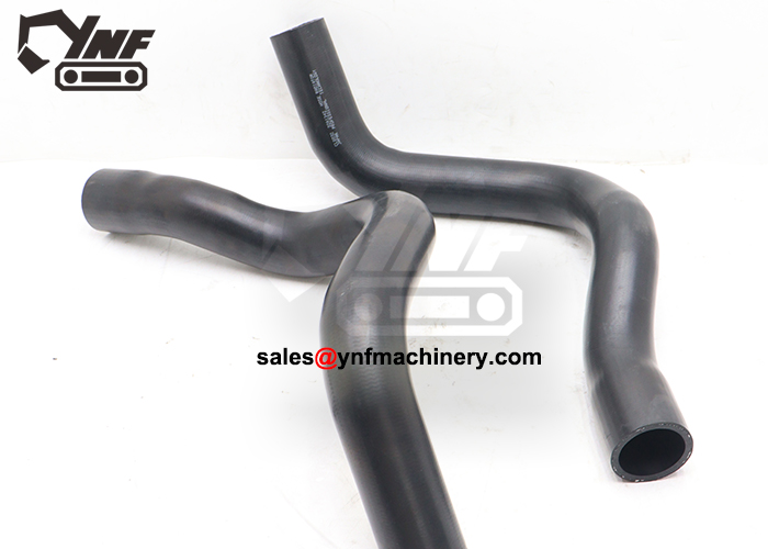 Coolant return hose LCG922E