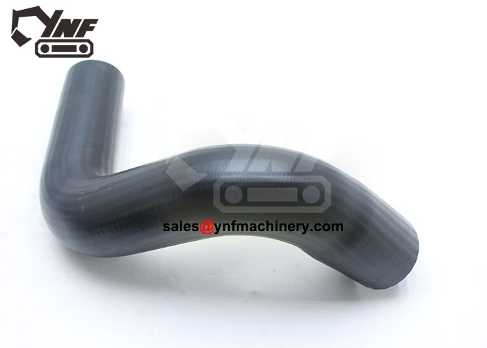 LC05P01087P1 radiator hose