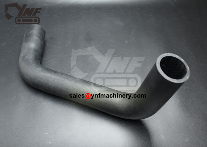 LC05P01086P1 radiator hose