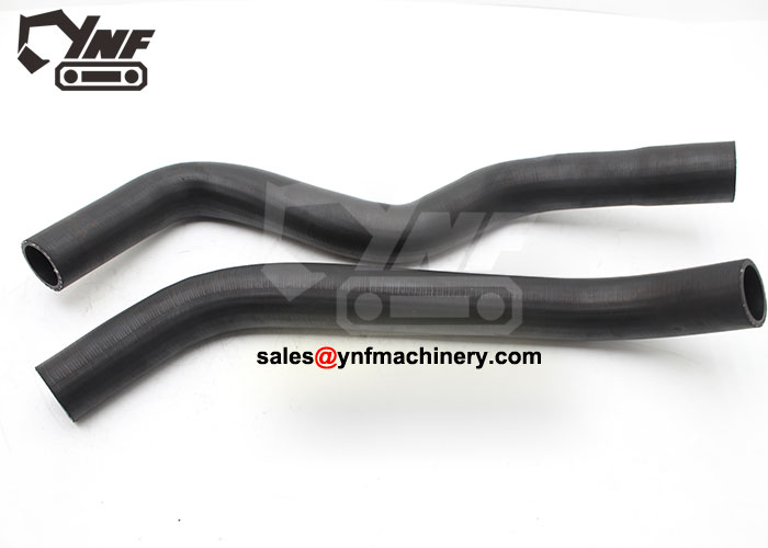 Upper radiator hose YNF12415