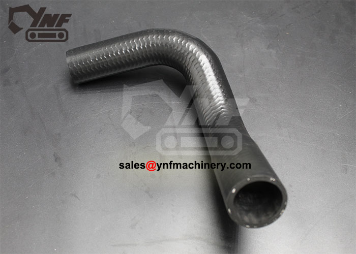 YNF13127 radiator hose