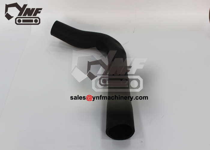Ống dẫn nước phía trên của máy xúc Hyundai