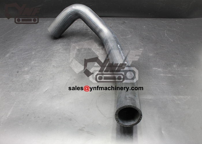 Excavator radiator water hoses