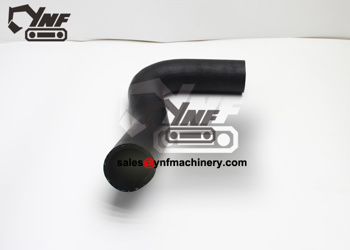 YNF04445 radiator hose