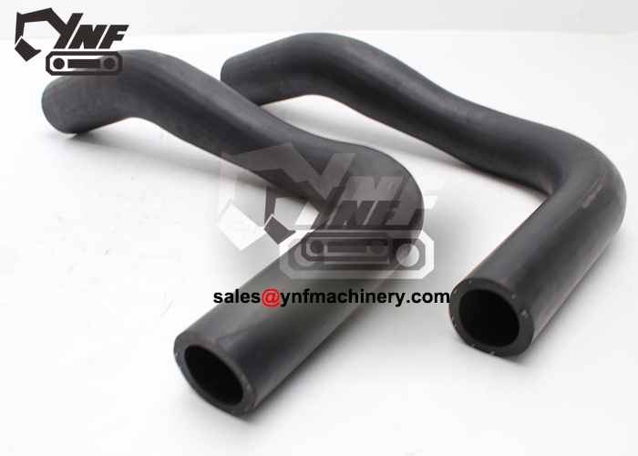 Selang masuk radiator mesin