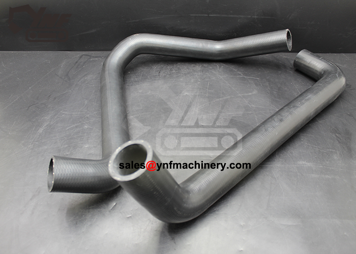 Excavator coolant hose set