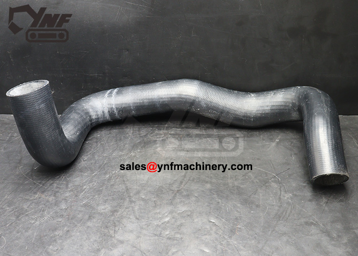 CAT 213-1724 radiator hose