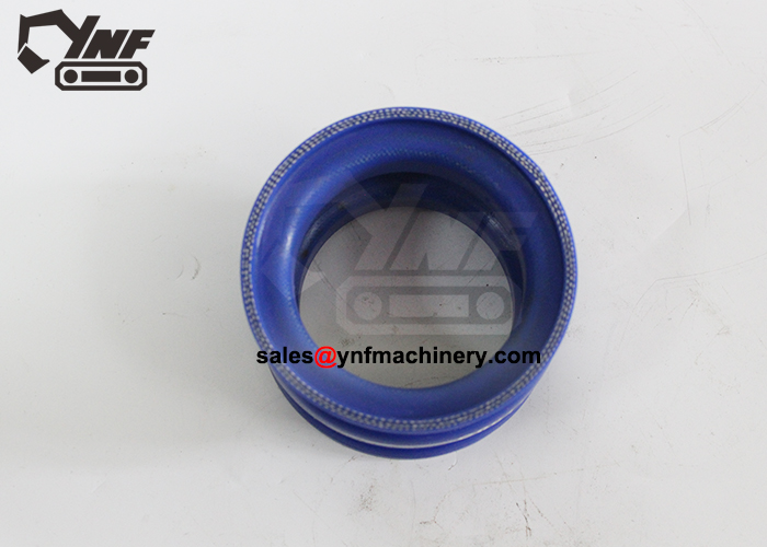 Heavy duty Volvo engine intercooler hose