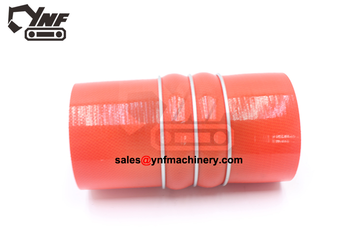 DX225LCA / R215‑7 turbo intercooler air hose part