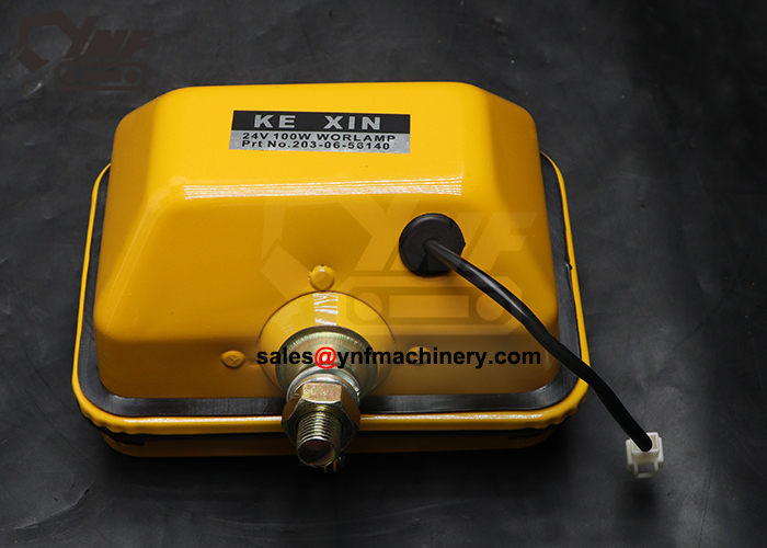 YNF18368 203-06-56140 excavator lamp 24V work light