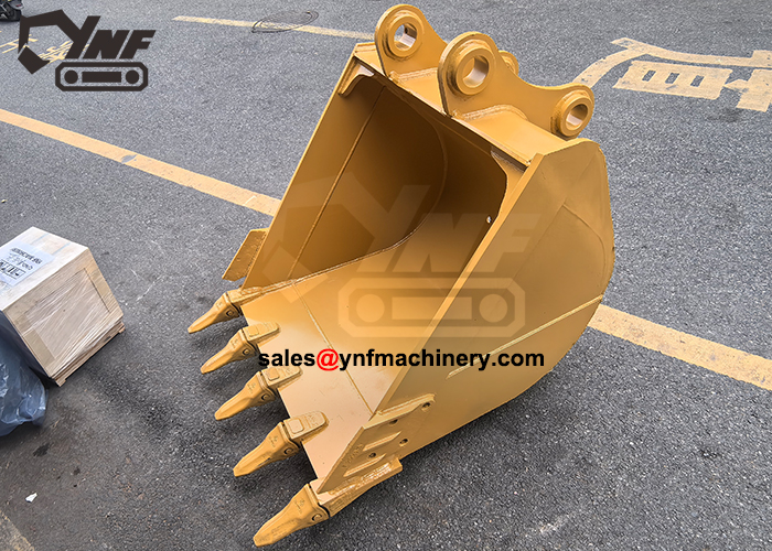 Komatsu PC200-6 bucket assembly excavator digging bucket