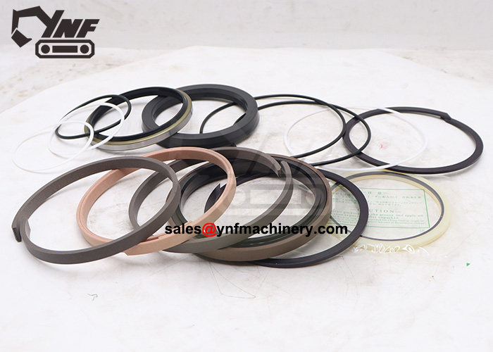 Excavator bucket repair kit with O-rings and dust seals