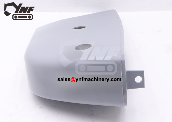 excavator right lower cover anti-corrosion structure