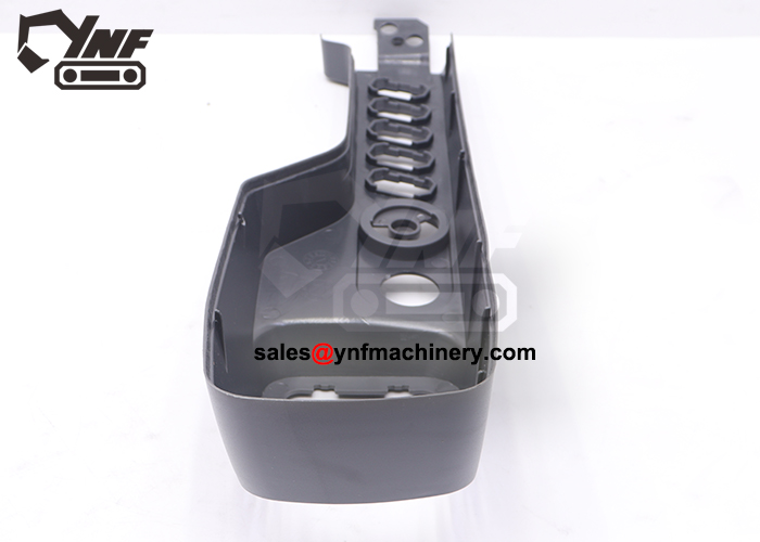 excavator right upper cover anti-corrosion structure