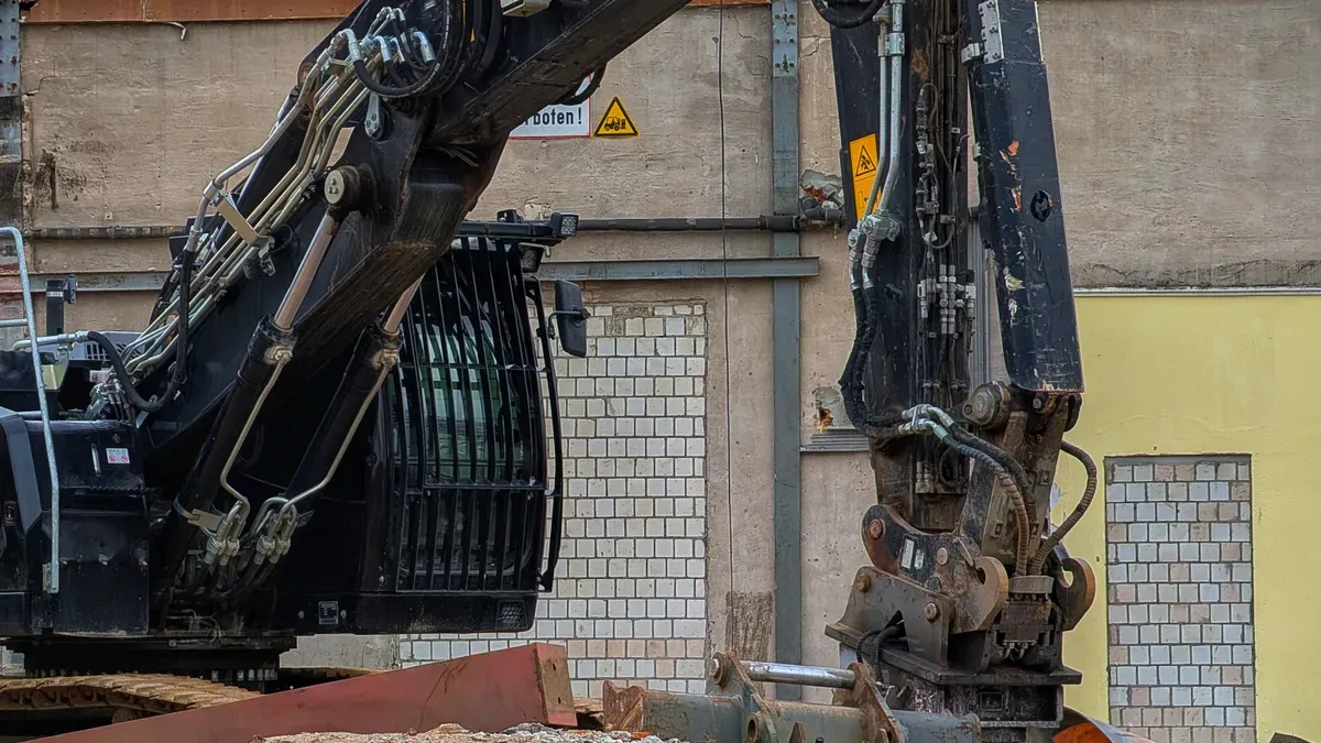 What Defines Fast Delivery for Excavator Parts