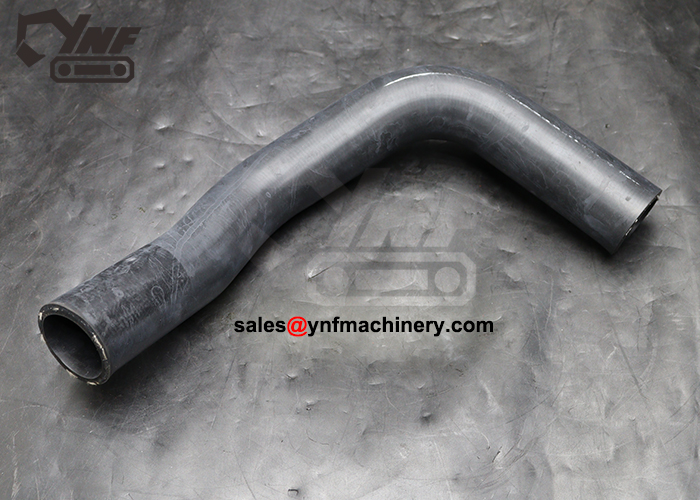Excavator engine cooling hose assembly