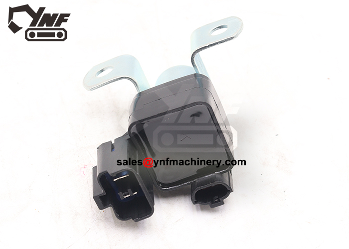 Isuzu 6HK1 glow plug control relay replacement