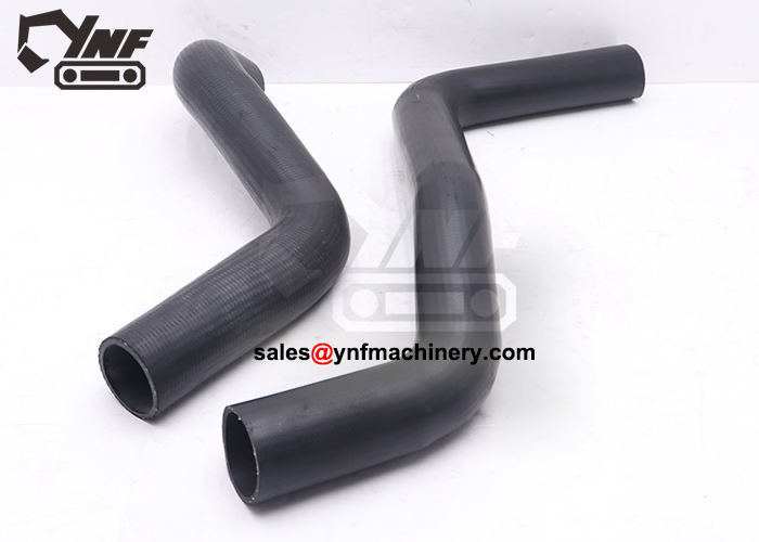 Heavy machinery engine cooling hose set for excavator