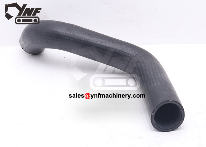 Heavy equipment coolant circulation hose
