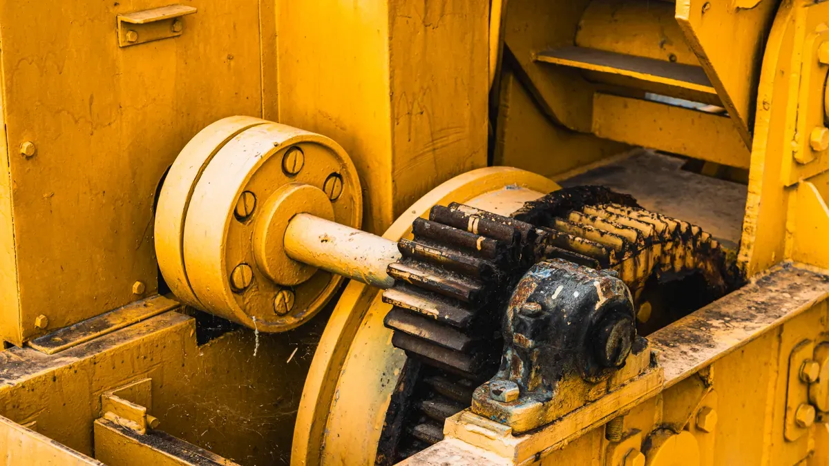 Evaluating Critical Excavator Wear Components
