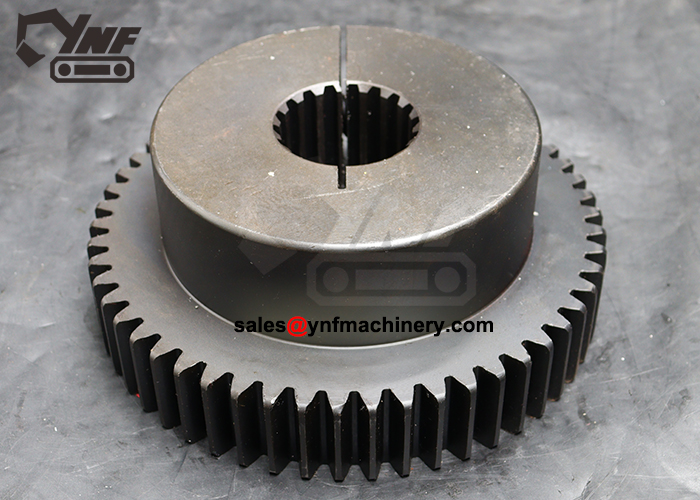 Excavator final drive gear wheel replacement