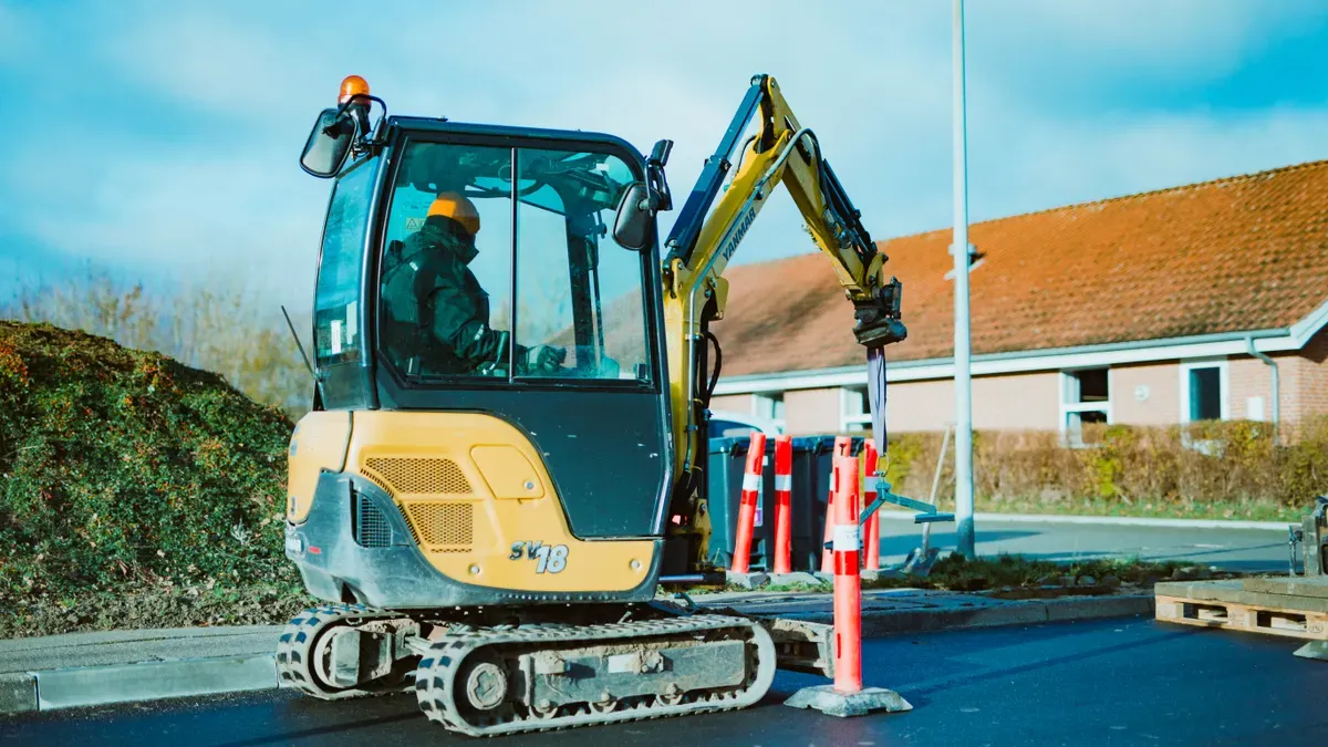 Selecting Tread Patterns and Track Widths
